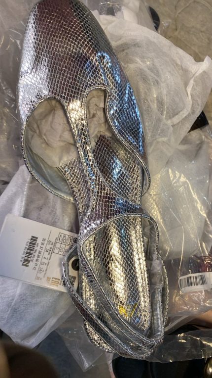 Shoe