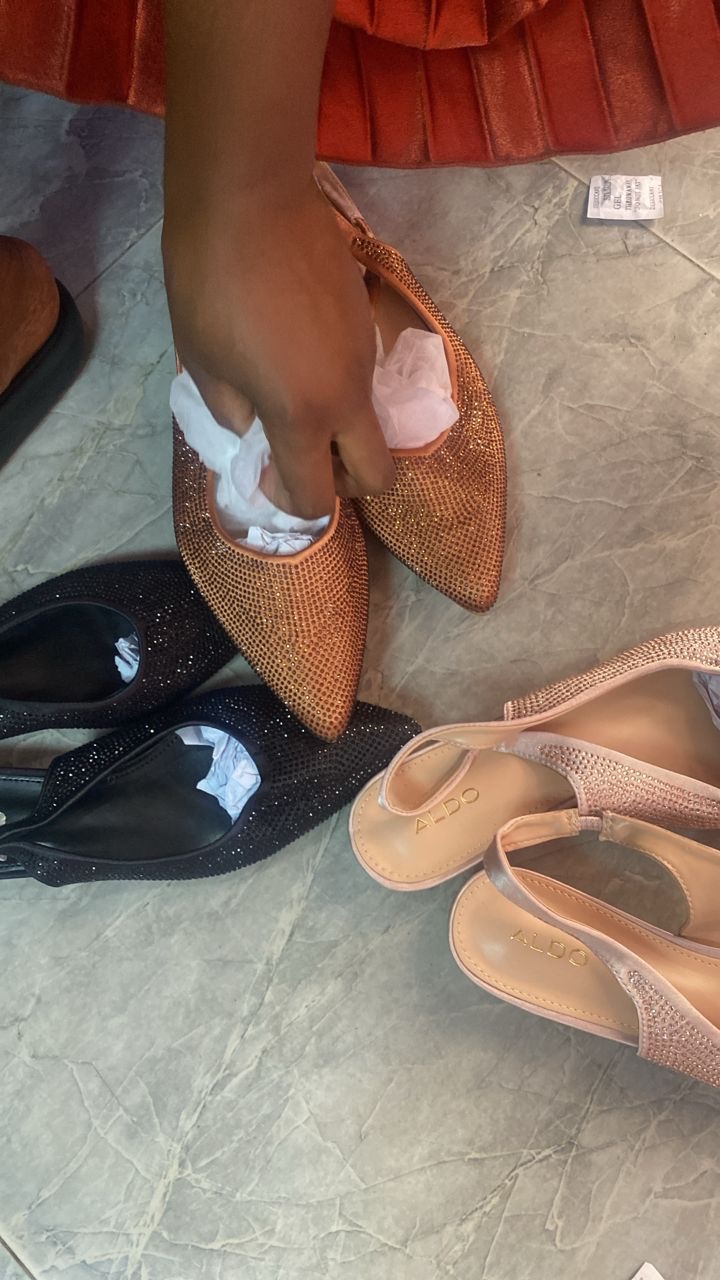 Shoe
