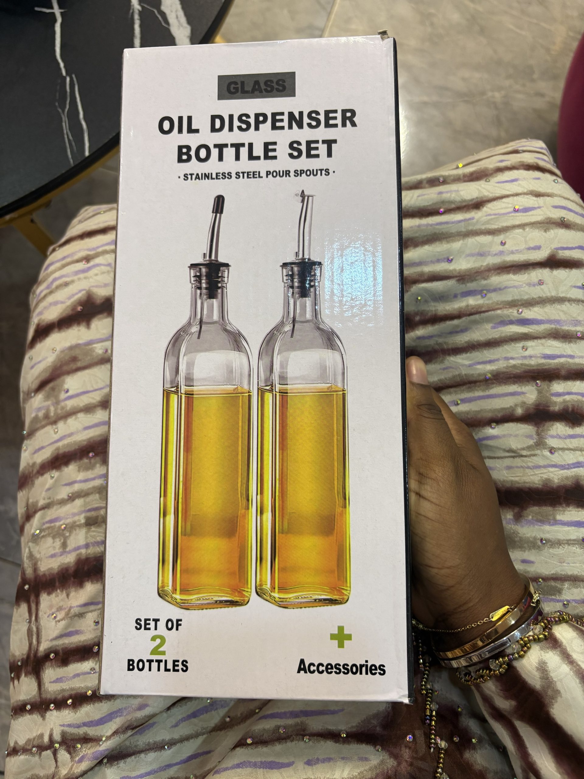 Oil dispensers